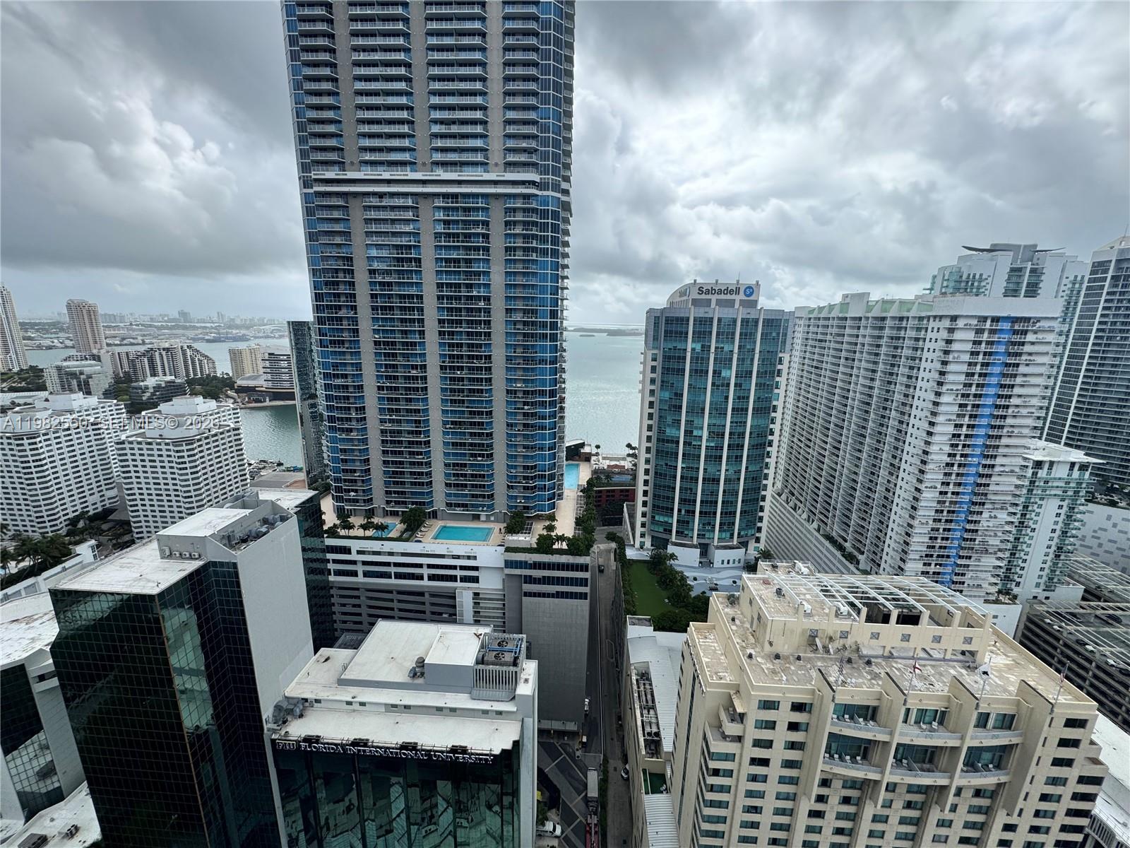 1060 Brickell Ave #3607, Miami FL 33131