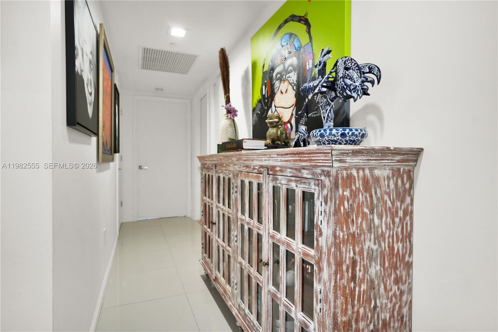 465 Brickell Ave #702, Miami FL 33131