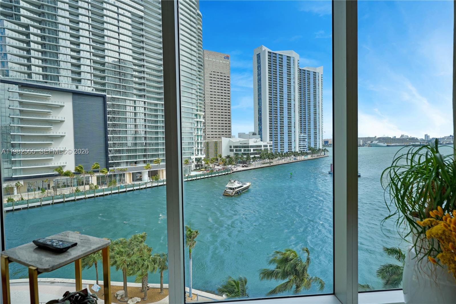 465 Brickell Ave #702, Miami FL 33131