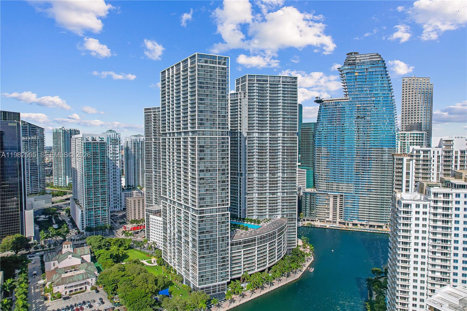 465 Brickell Ave #702, Miami FL 33131