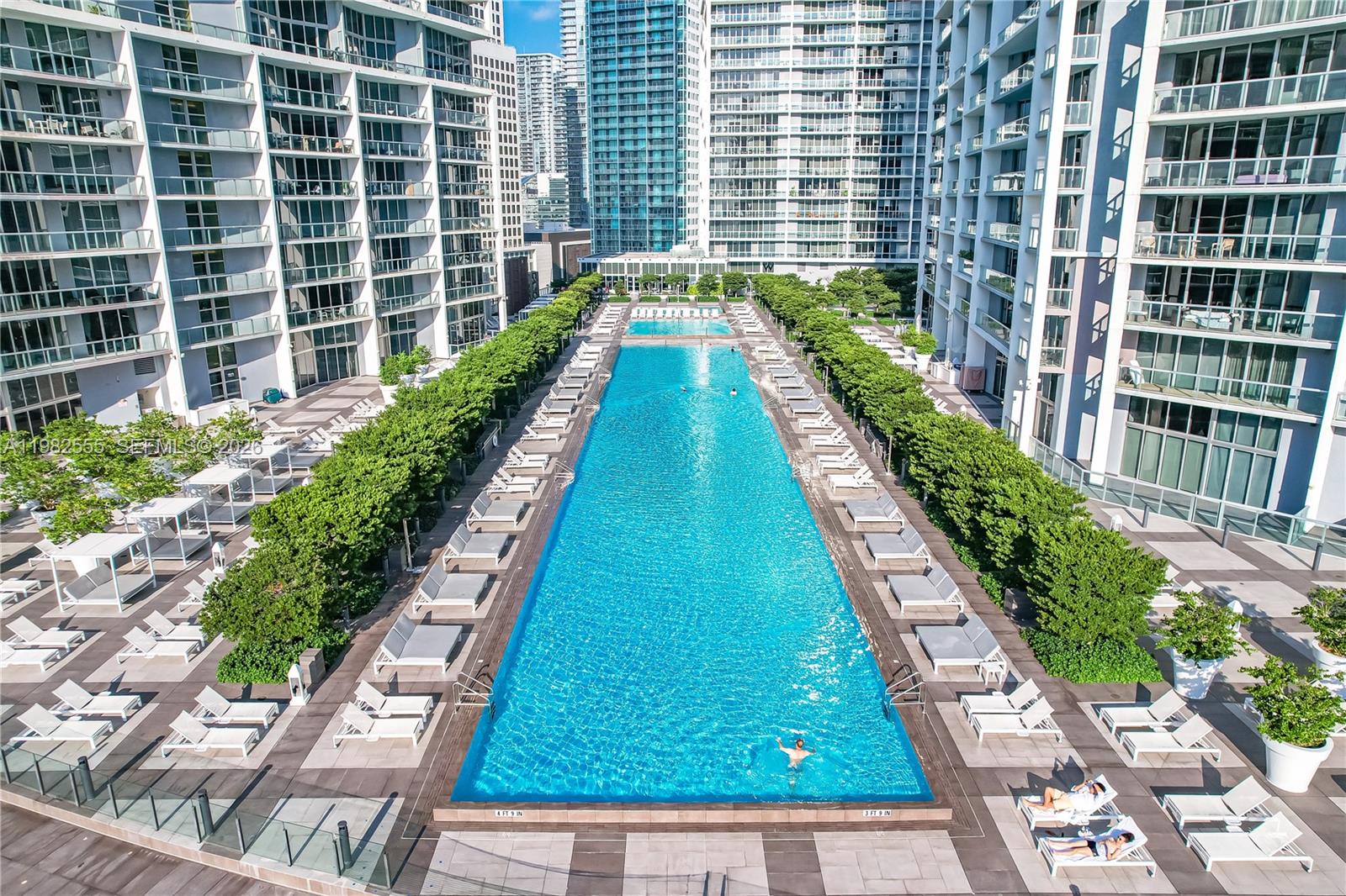 465 Brickell Ave #702, Miami FL 33131