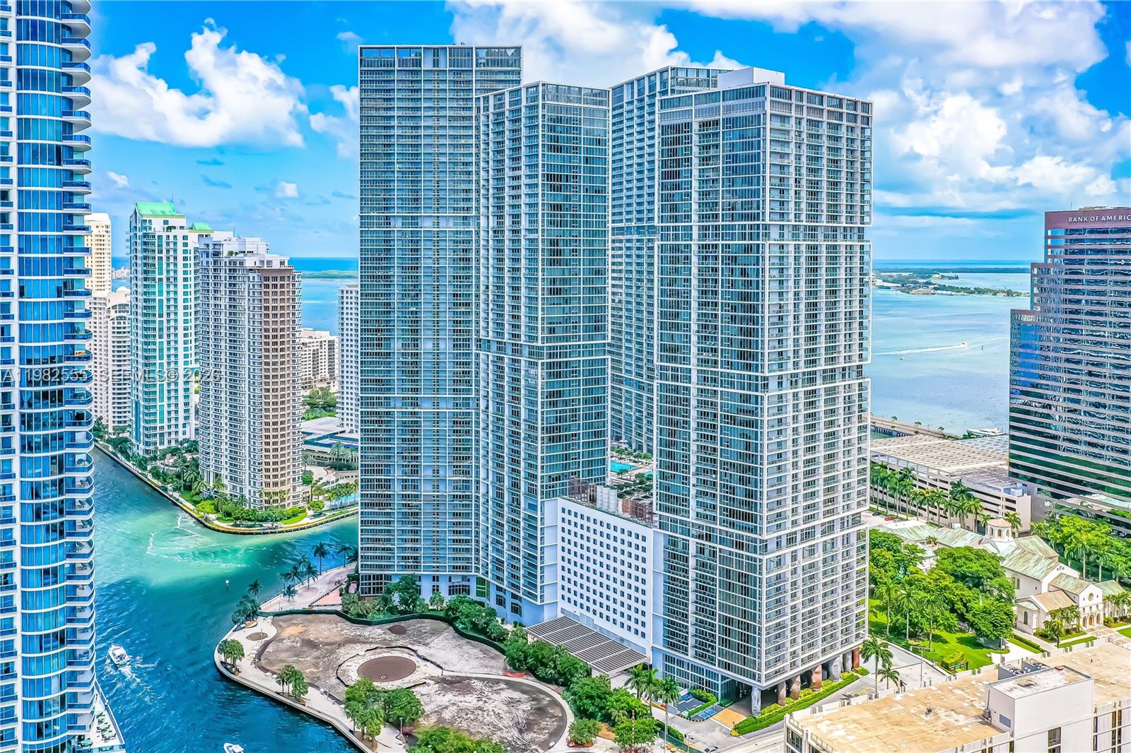 465 Brickell Ave #702, Miami FL 33131