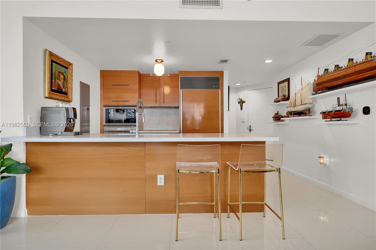 465 Brickell Ave #702, Miami FL 33131