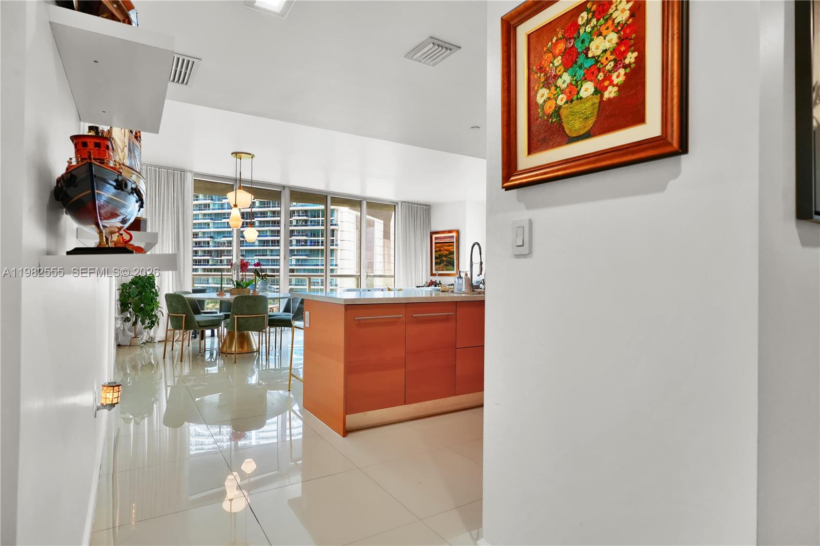 465 Brickell Ave #702, Miami FL 33131
