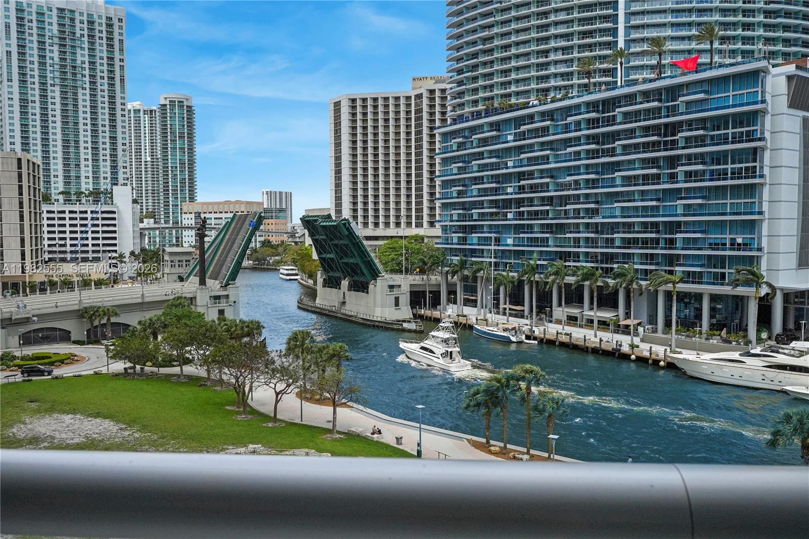 465 Brickell Ave #702, Miami FL 33131
