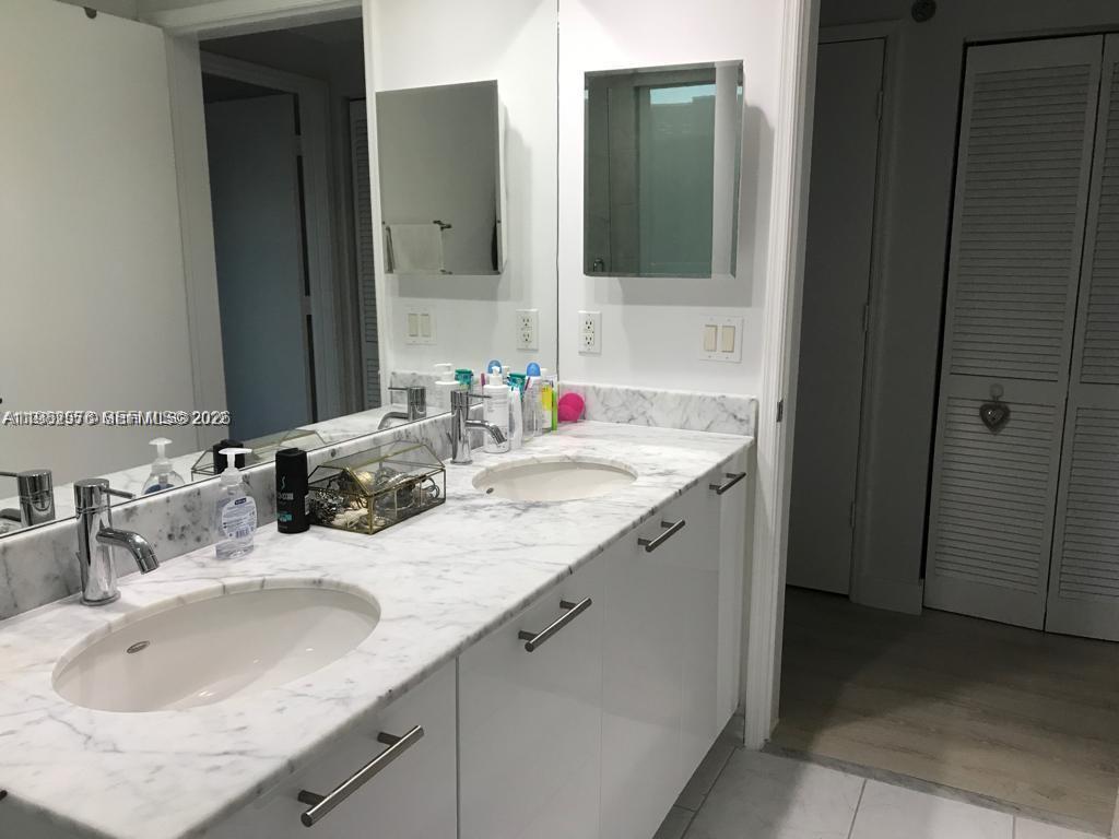 950 Brickell Bay Dr #2001, Miami FL 33131