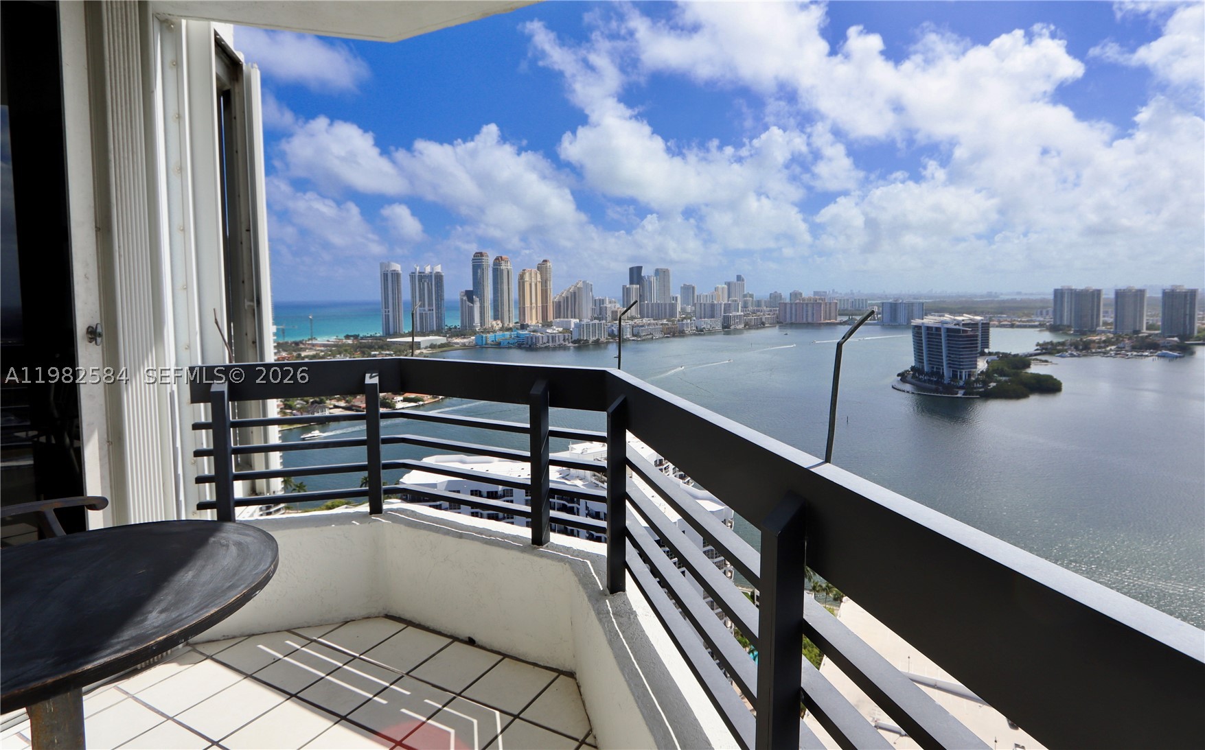 3500 Mystic Pointe Dr #3701, Aventura FL 33180