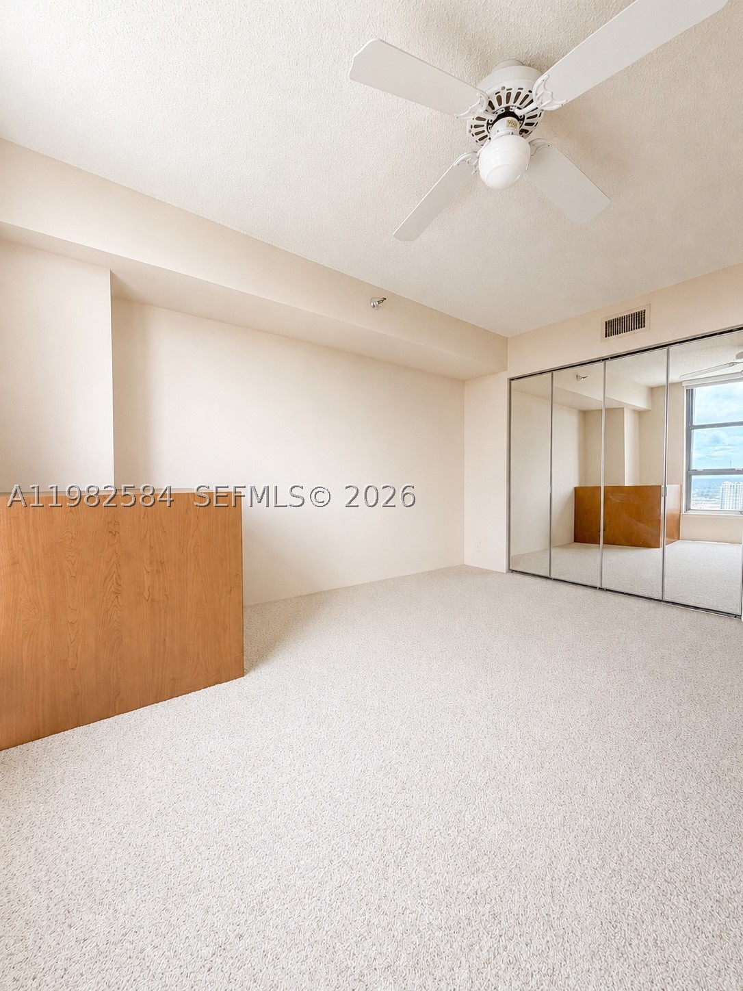 3500 Mystic Pointe Dr #3701, Aventura FL 33180