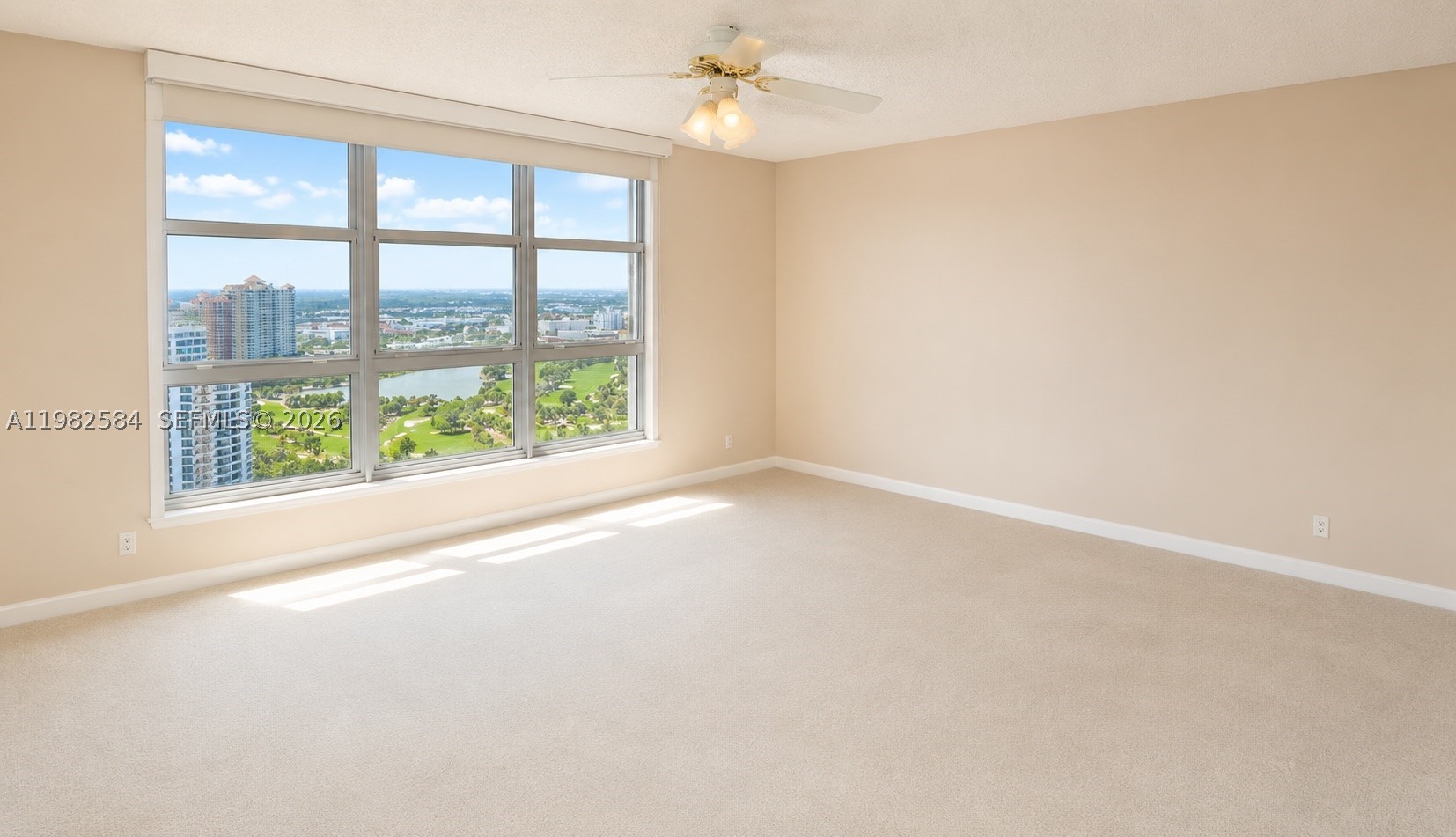 3500 Mystic Pointe Dr #3701, Aventura FL 33180