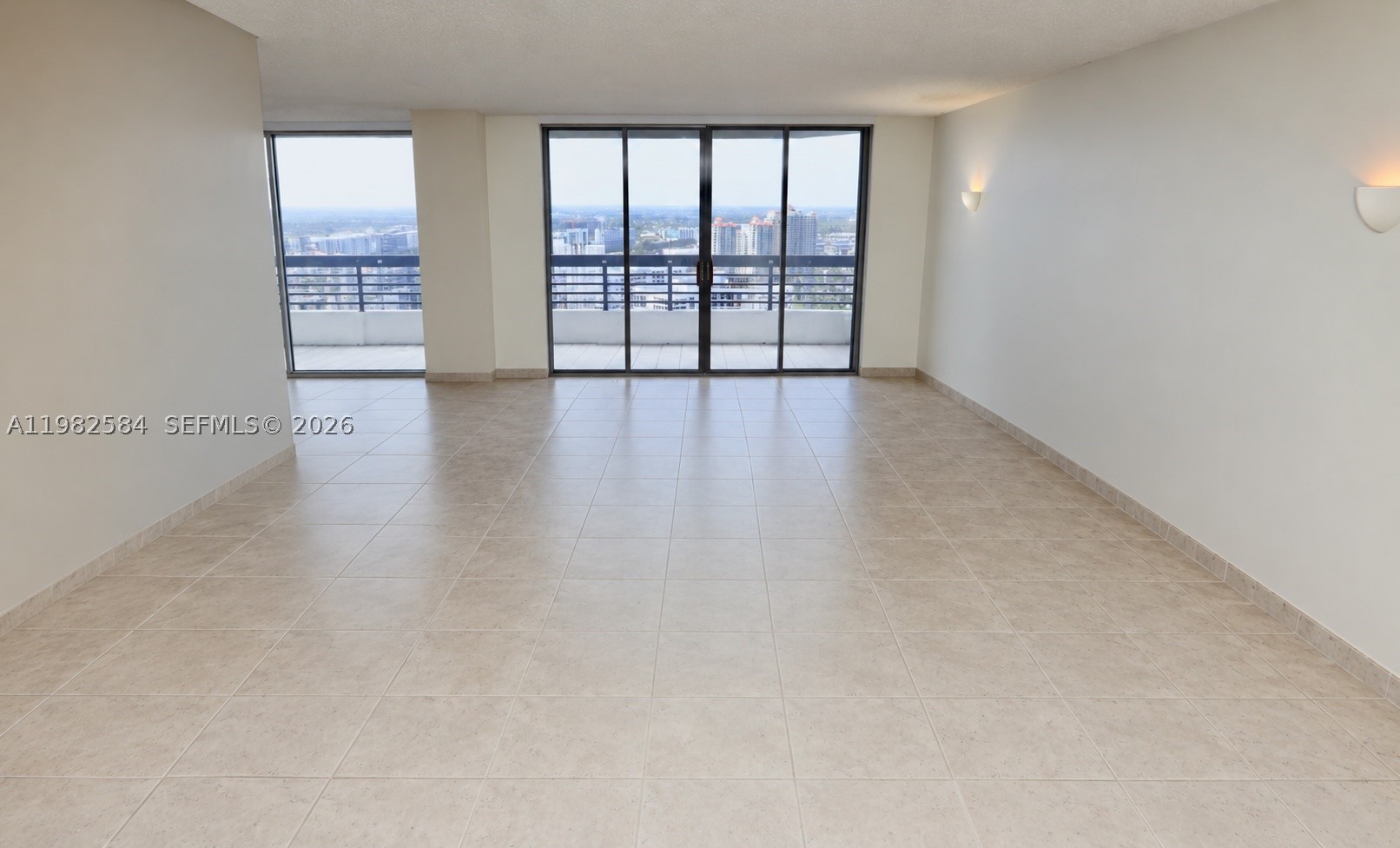 3500 Mystic Pointe Dr #3701, Aventura FL 33180
