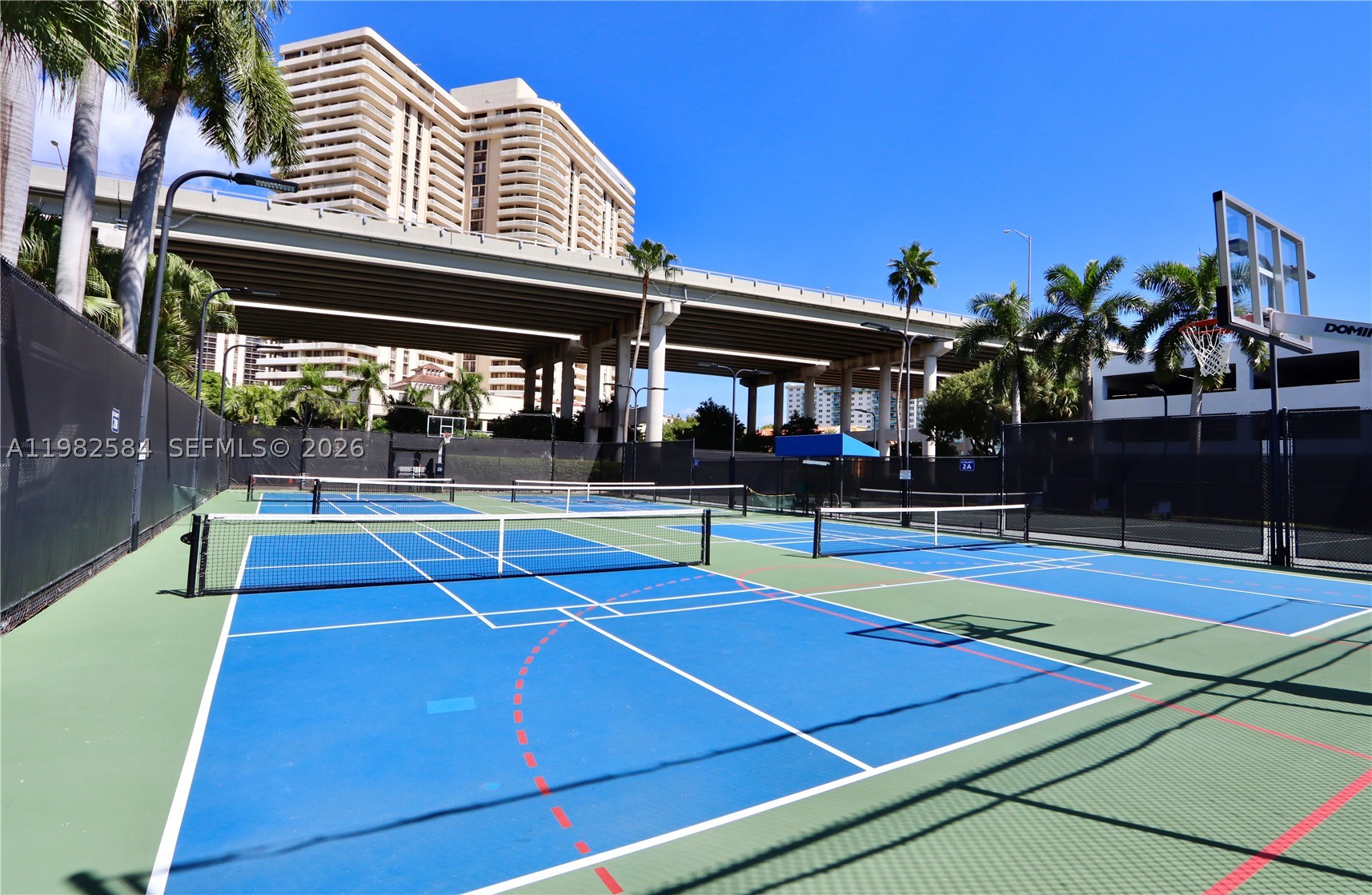 3500 Mystic Pointe Dr #3701, Aventura FL 33180