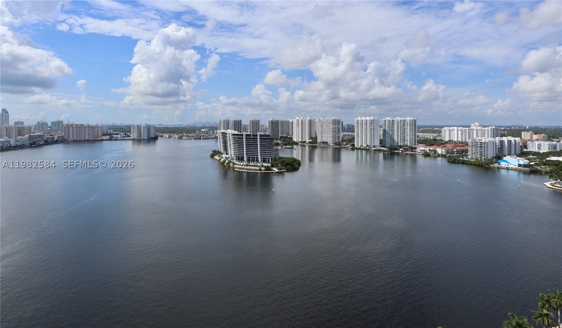 3500 Mystic Pointe Dr #3701, Aventura FL 33180