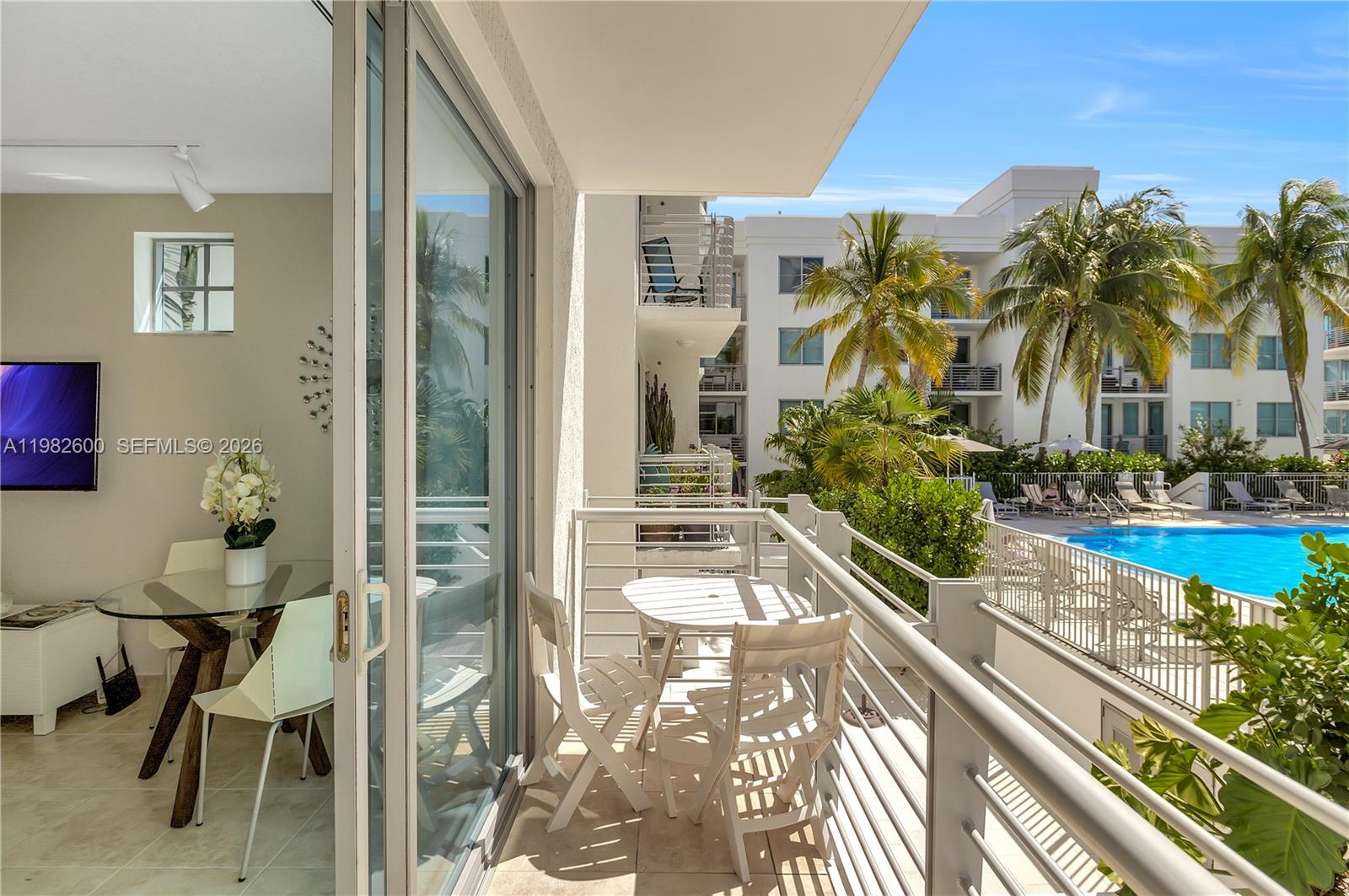 110 Washington Ave #2414, Miami Beach FL 33139