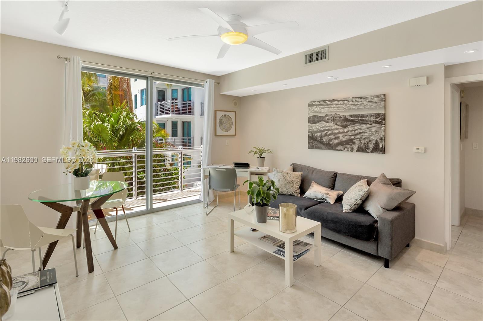 110 Washington Ave #2414, Miami Beach FL 33139