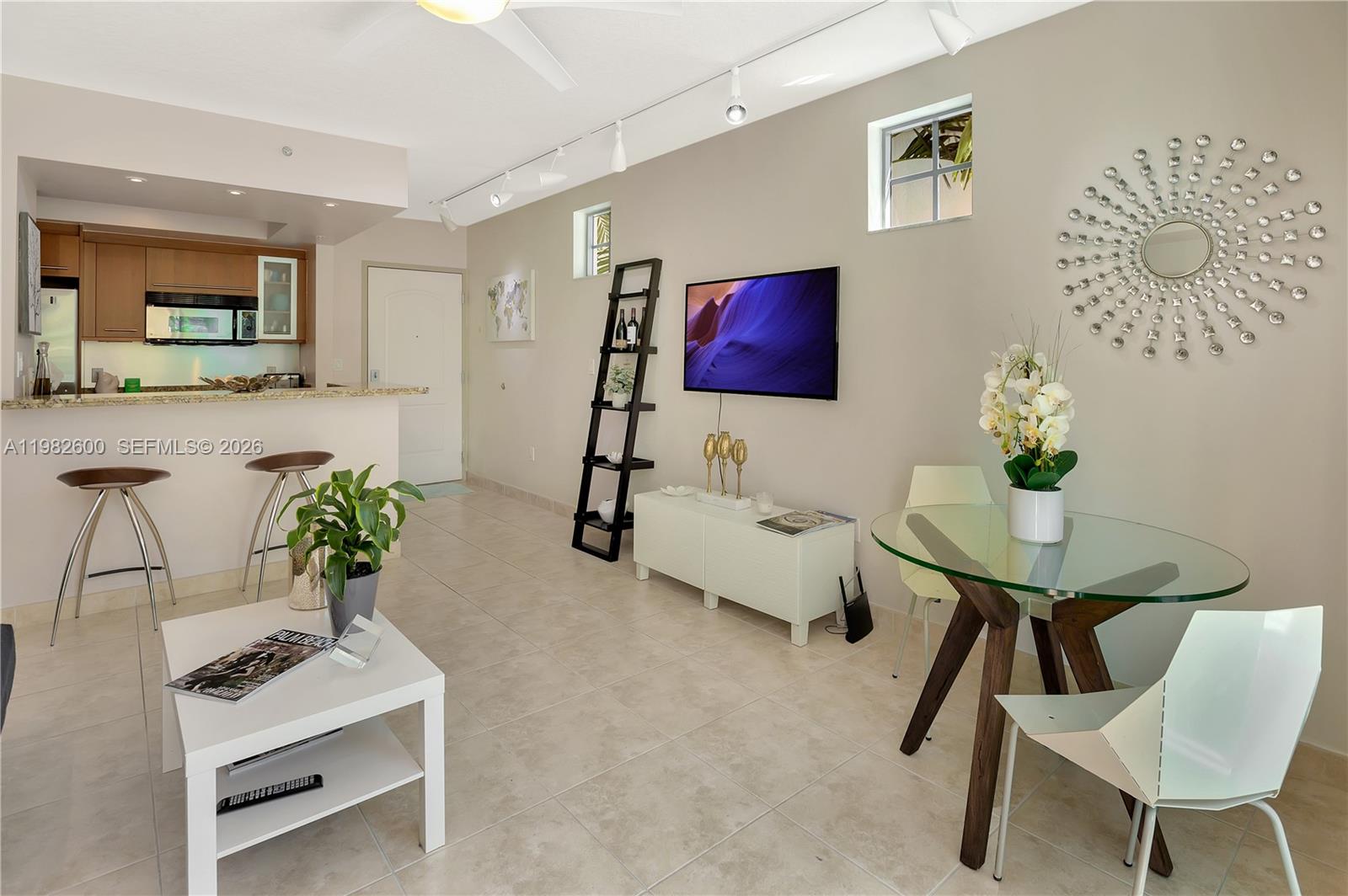 110 Washington Ave #2414, Miami Beach FL 33139