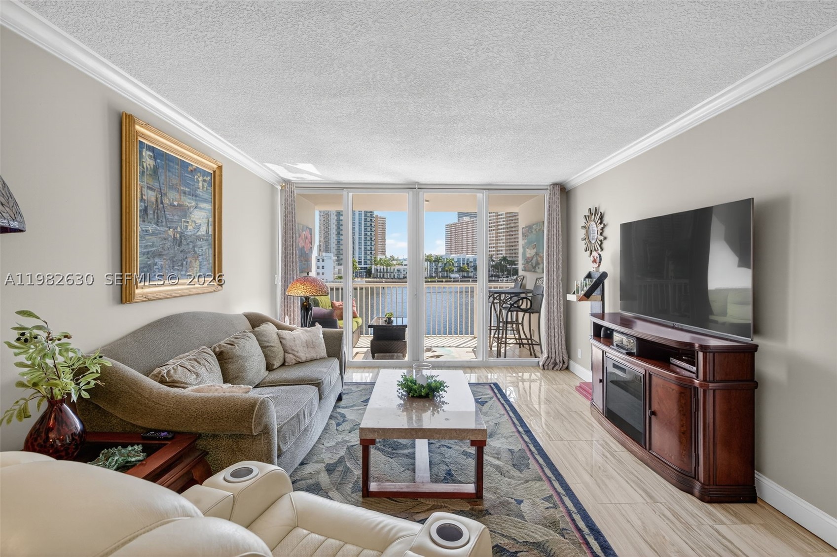121 Golden Isles Dr #205, Hallandale Beach FL 33009