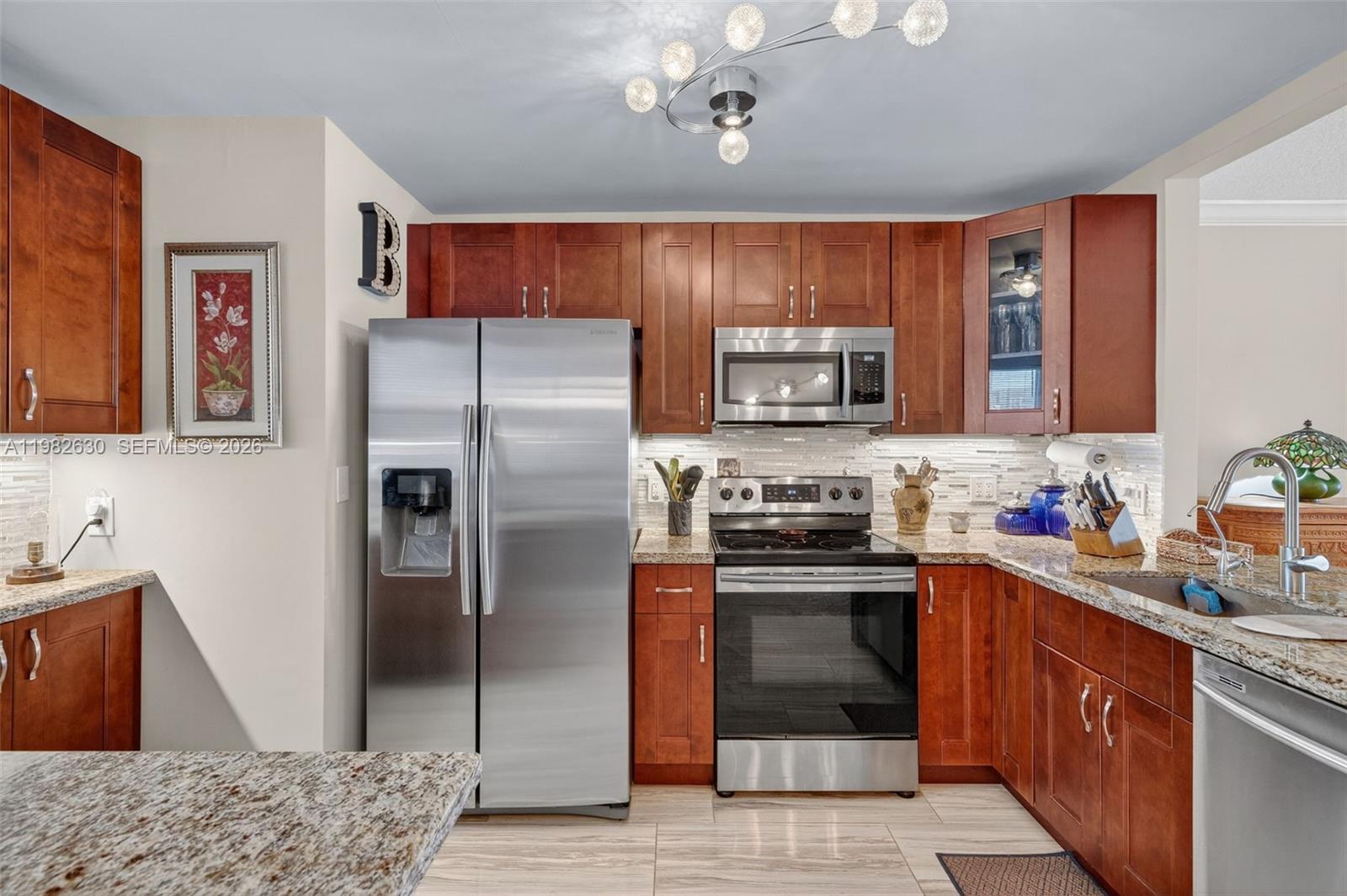 121 Golden Isles Dr #205, Hallandale Beach FL 33009