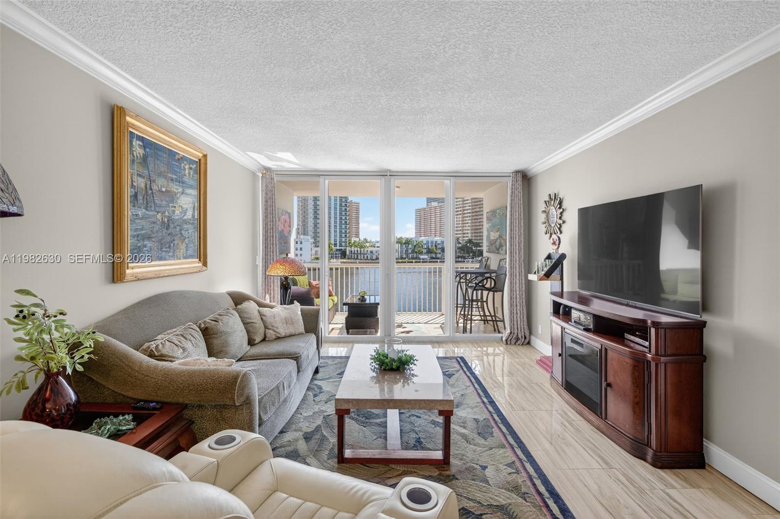 121 Golden Isles Dr #205, Hallandale Beach FL 33009