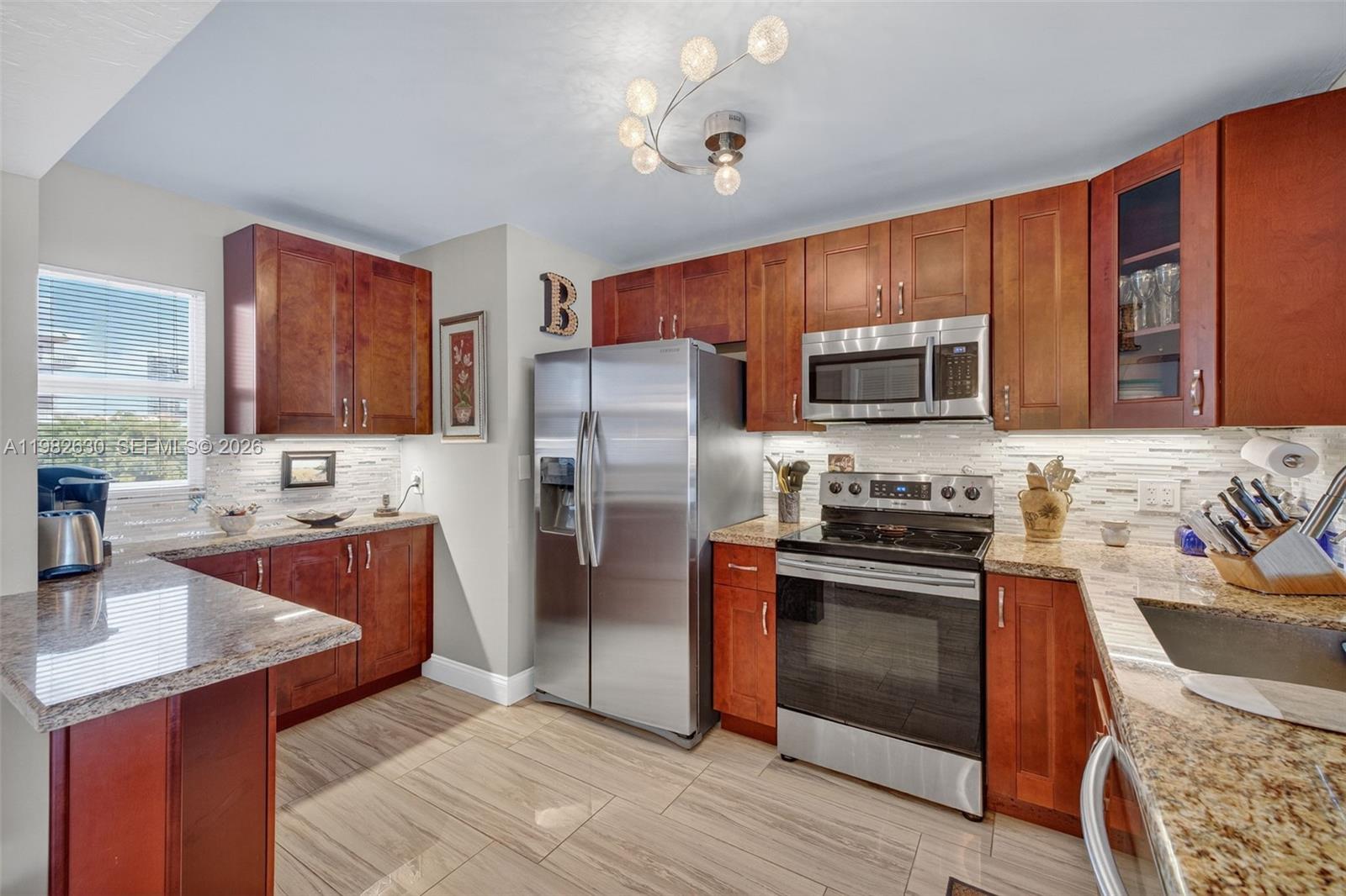121 Golden Isles Dr #205, Hallandale Beach FL 33009
