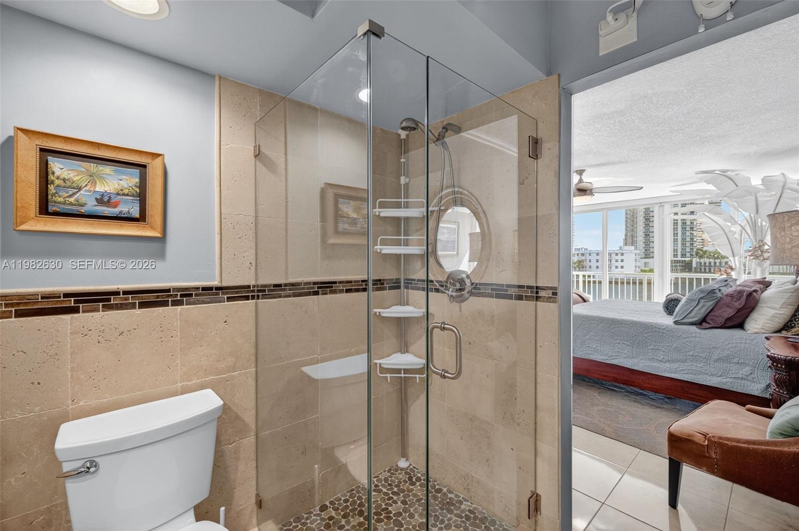121 Golden Isles Dr #205, Hallandale Beach FL 33009
