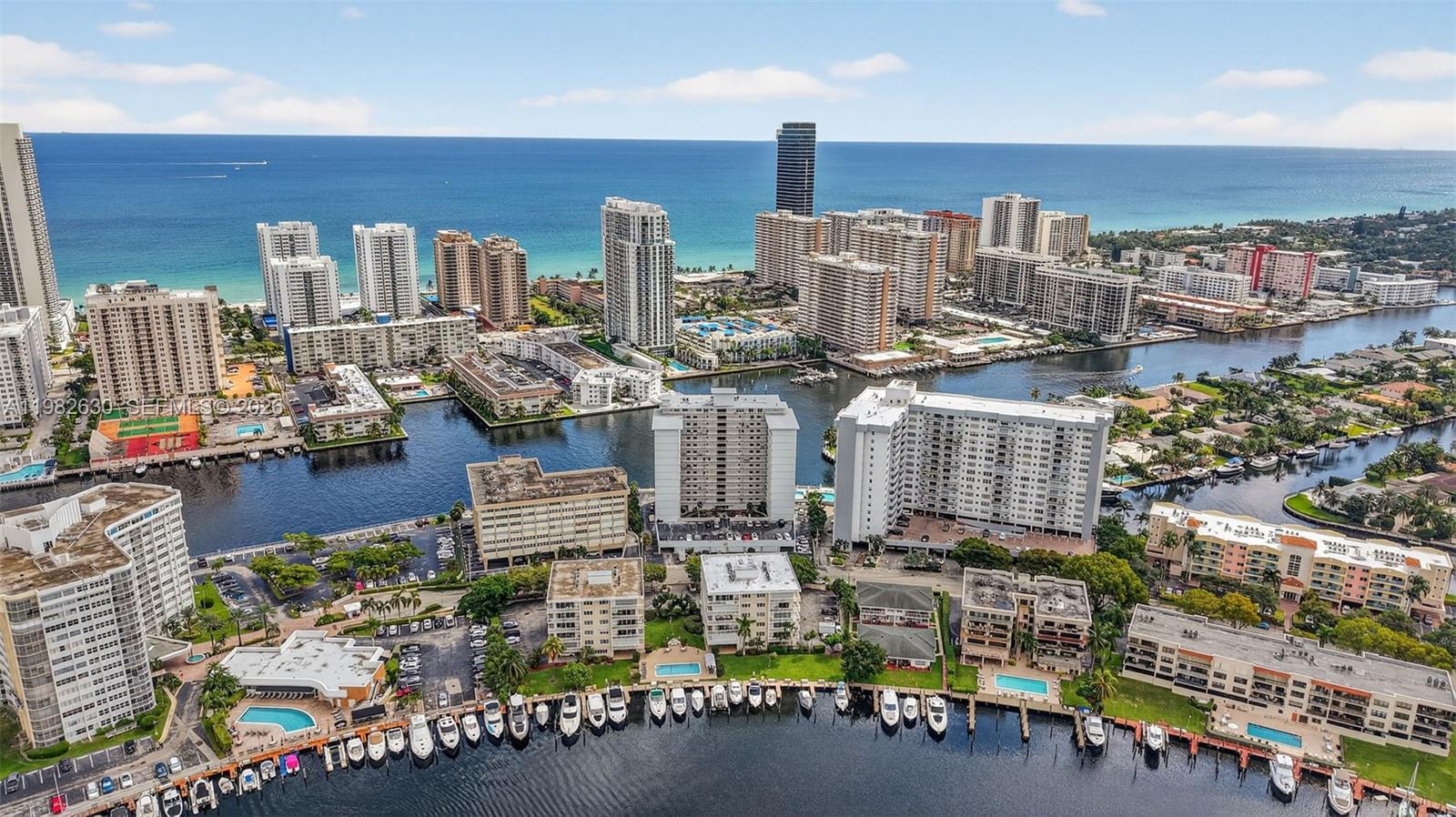 121 Golden Isles Dr #205, Hallandale Beach FL 33009