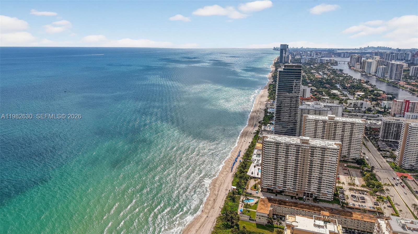 121 Golden Isles Dr #205, Hallandale Beach FL 33009