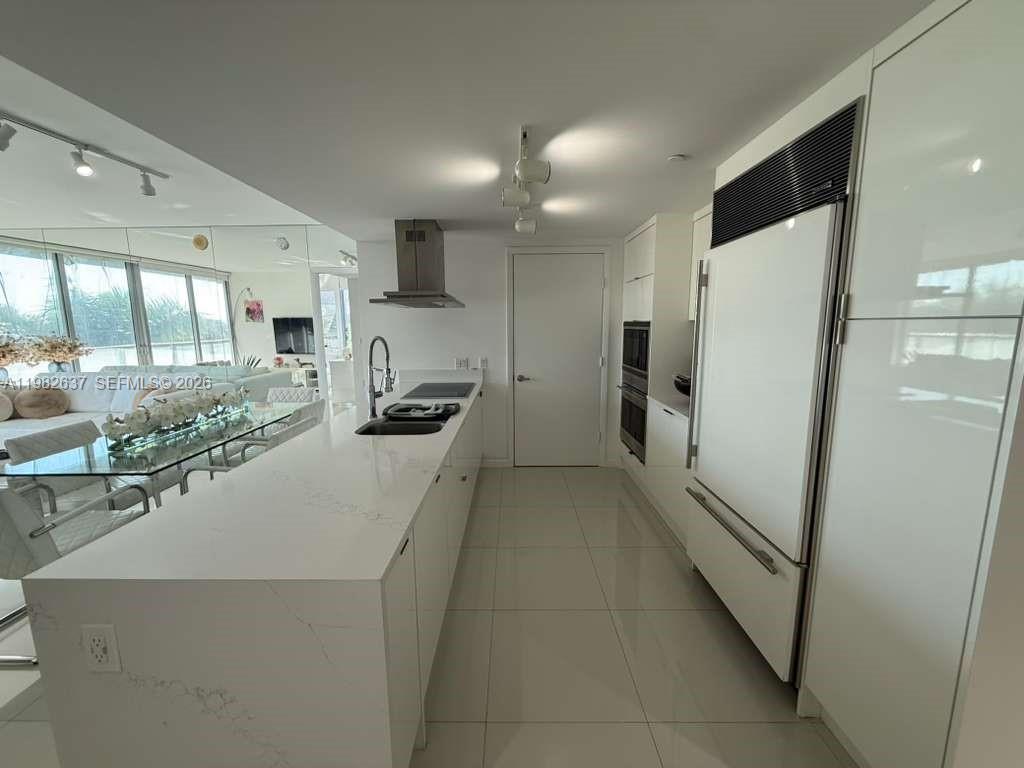 495 Brickell Ave #511, Miami FL 33131