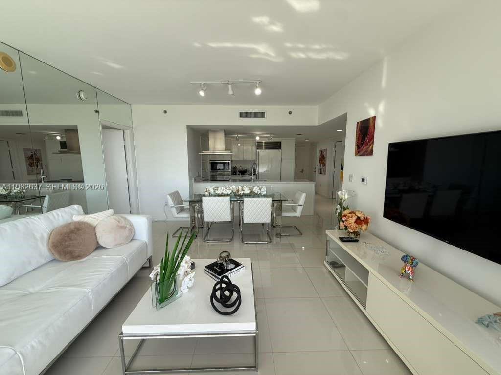 495 Brickell Ave #511, Miami FL 33131