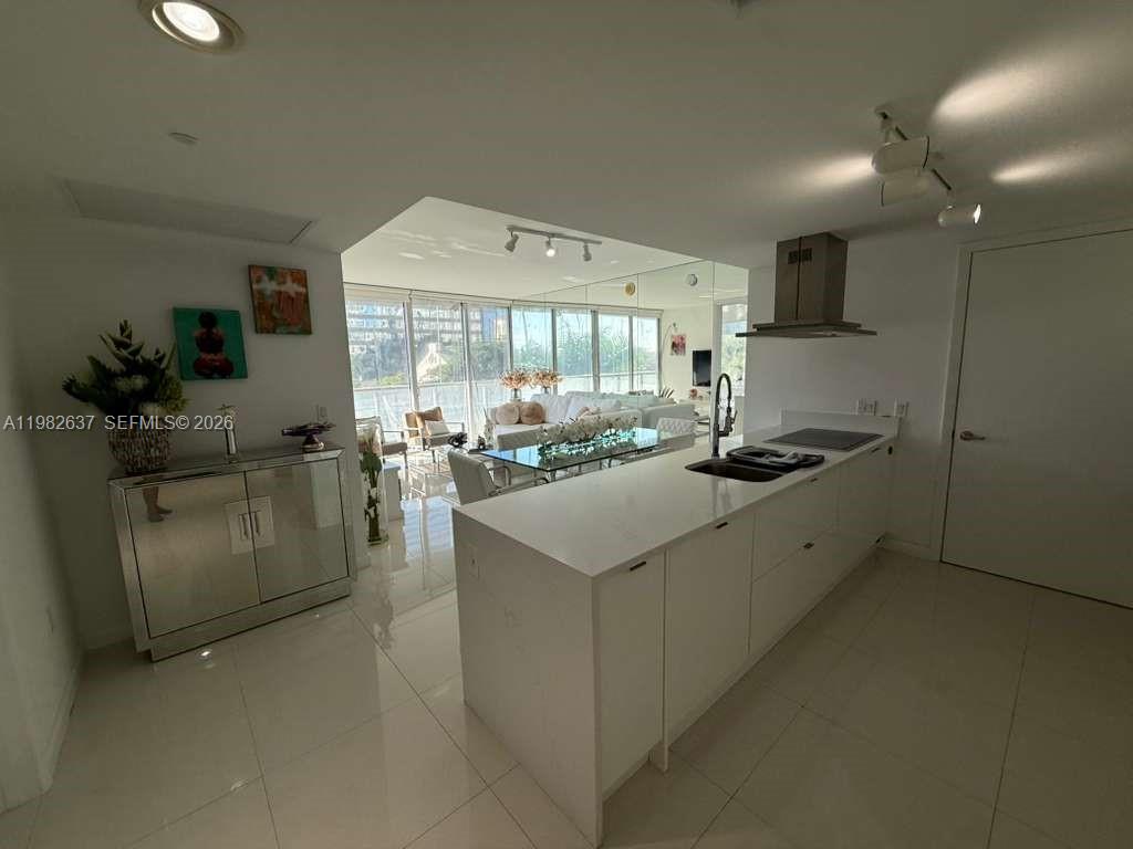 495 Brickell Ave #511, Miami FL 33131