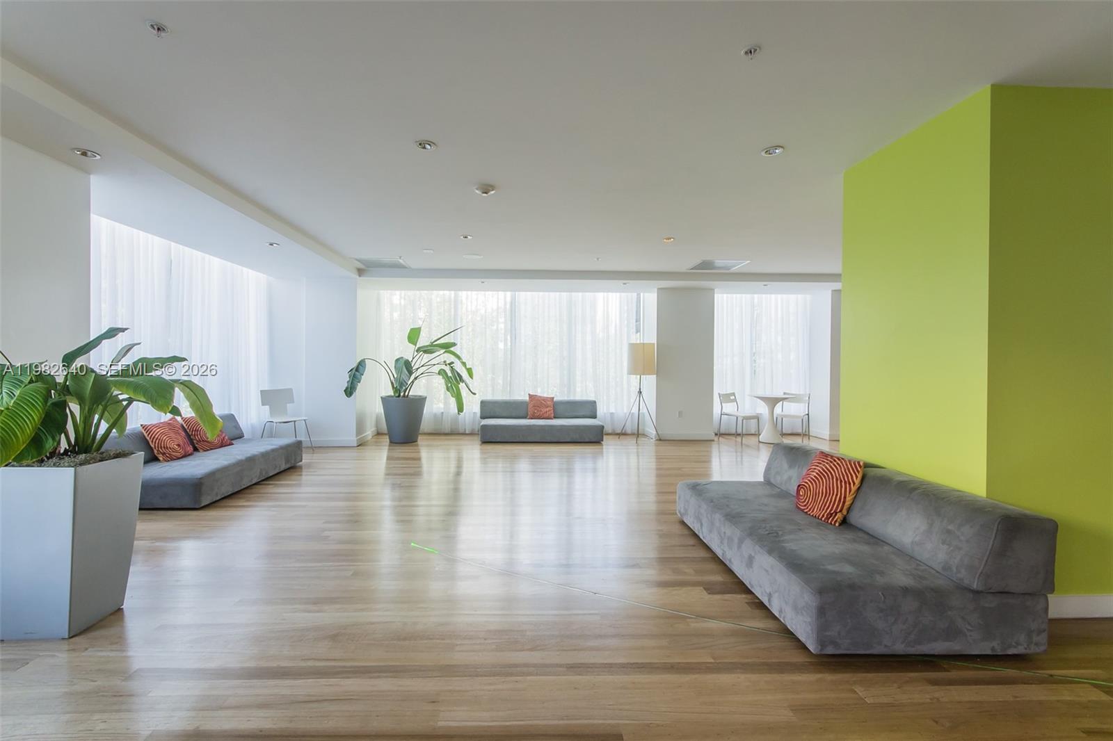 133 NE 2nd Ave #1915, Miami FL 33132
