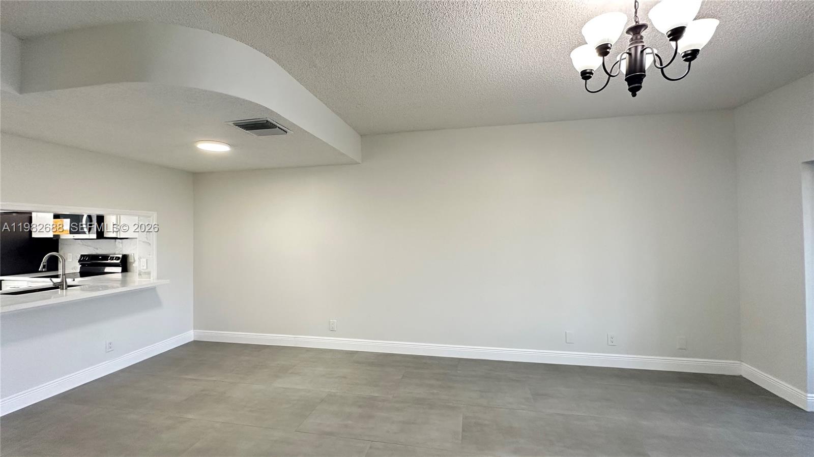 16769 Hemingway Dr, Weston FL 33326