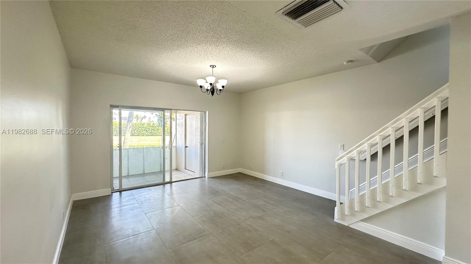 16769 Hemingway Dr, Weston FL 33326