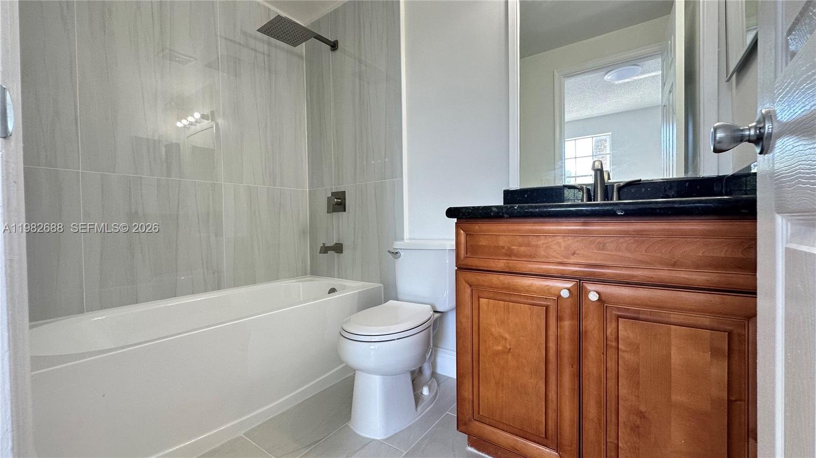 16769 Hemingway Dr, Weston FL 33326