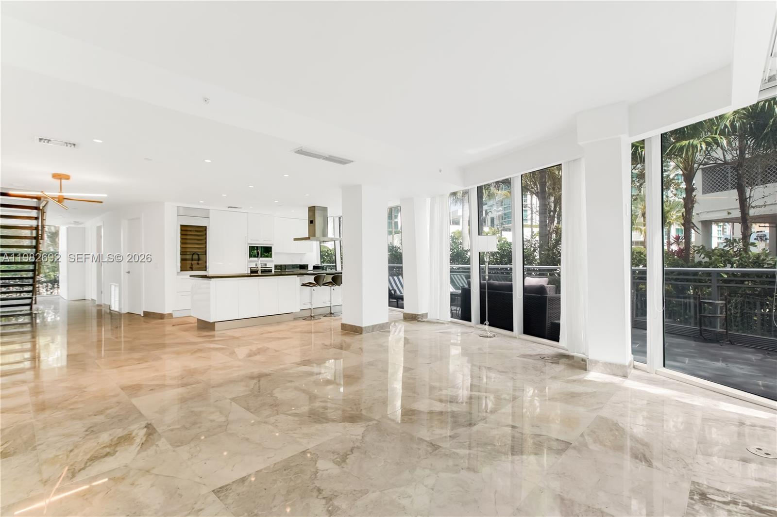 2950 NE 188th St #150, Aventura FL 33180