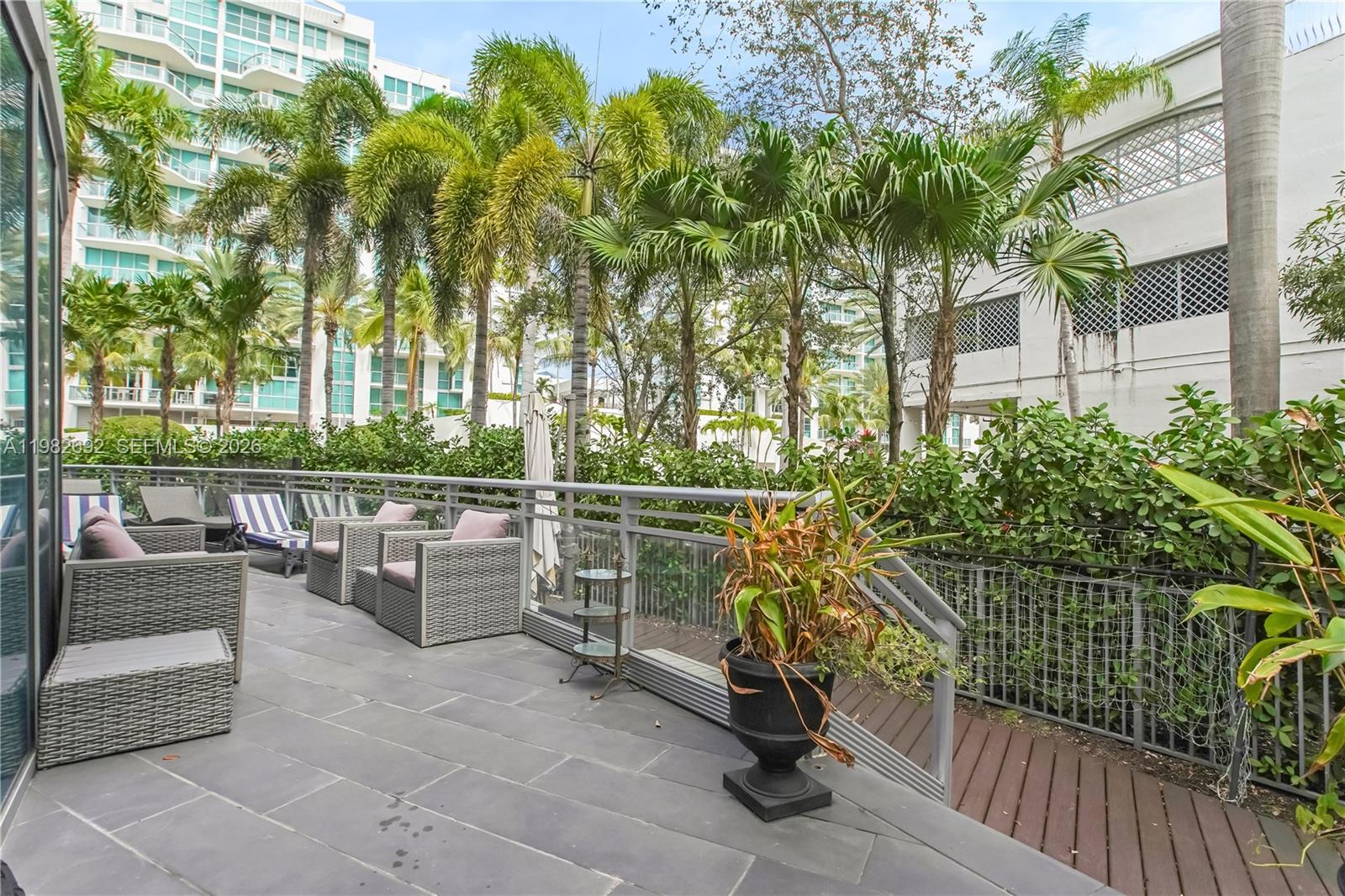 2950 NE 188th St #150, Aventura FL 33180