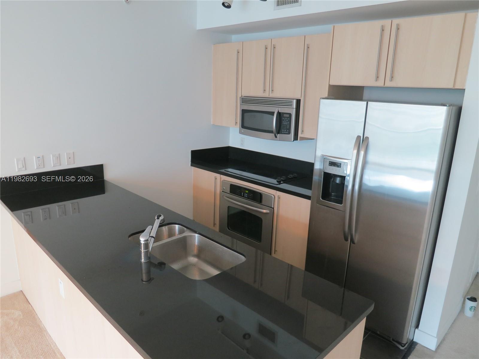 1111 SW 1 AV #1118-N, Miami FL 33130