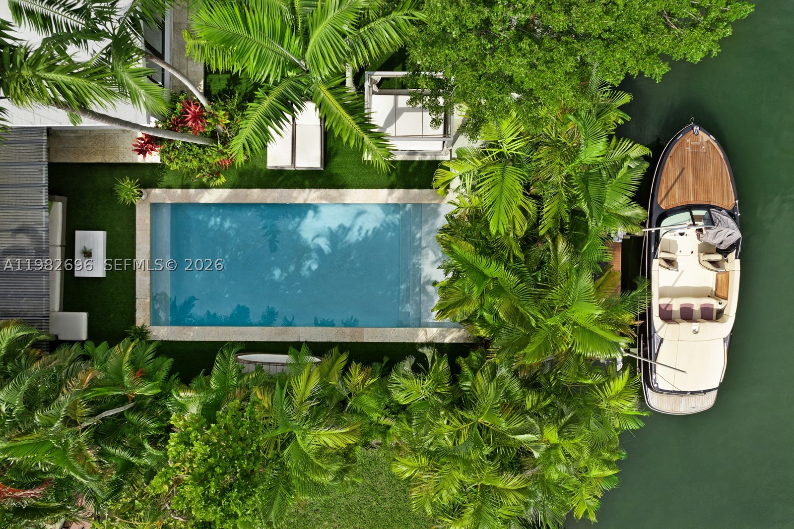 1865 Daytonia Rd, Miami Beach FL 33141