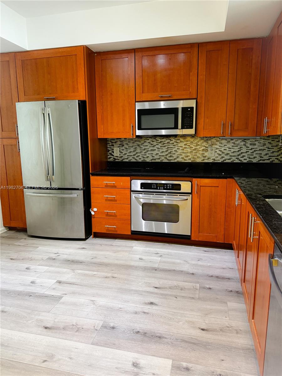 3340 NE 190th St #1507, Aventura FL 33180
