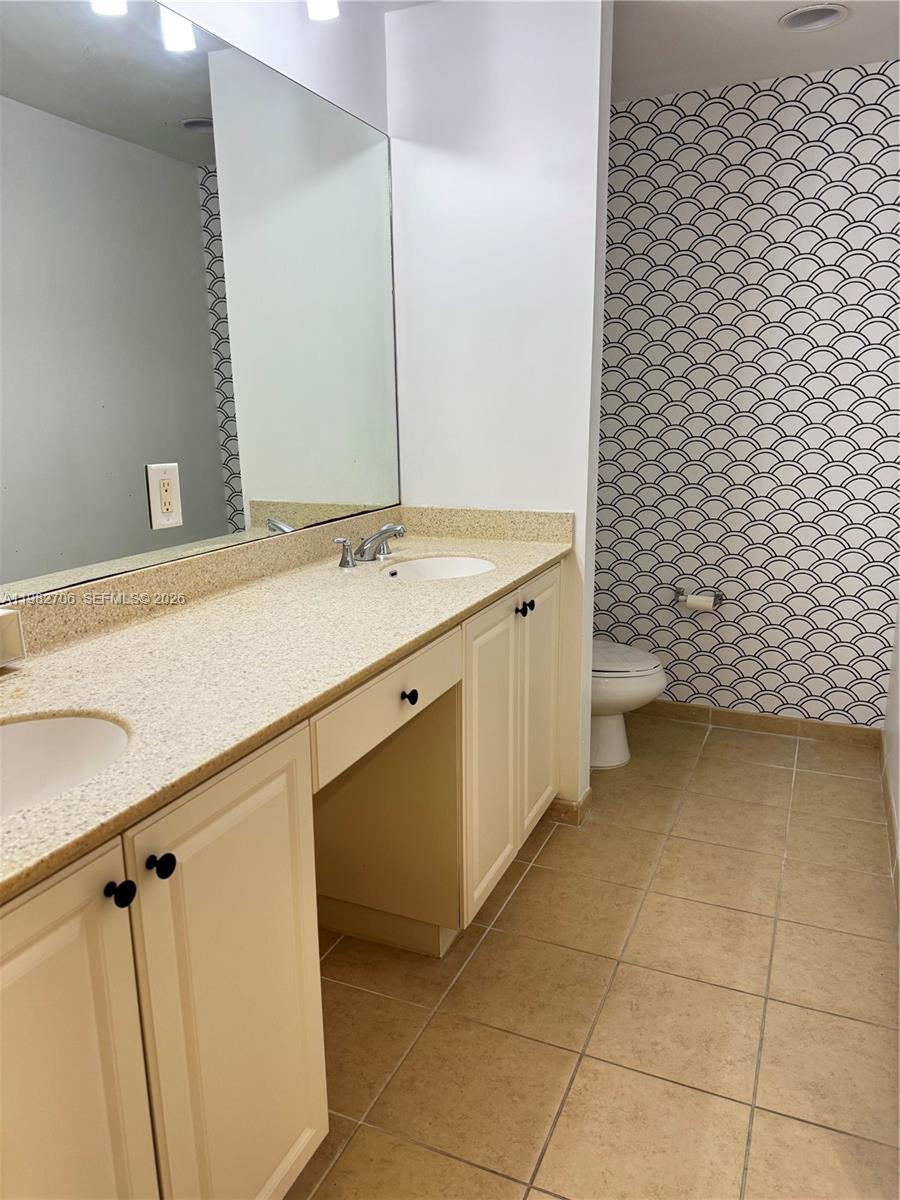 3340 NE 190th St #1507, Aventura FL 33180