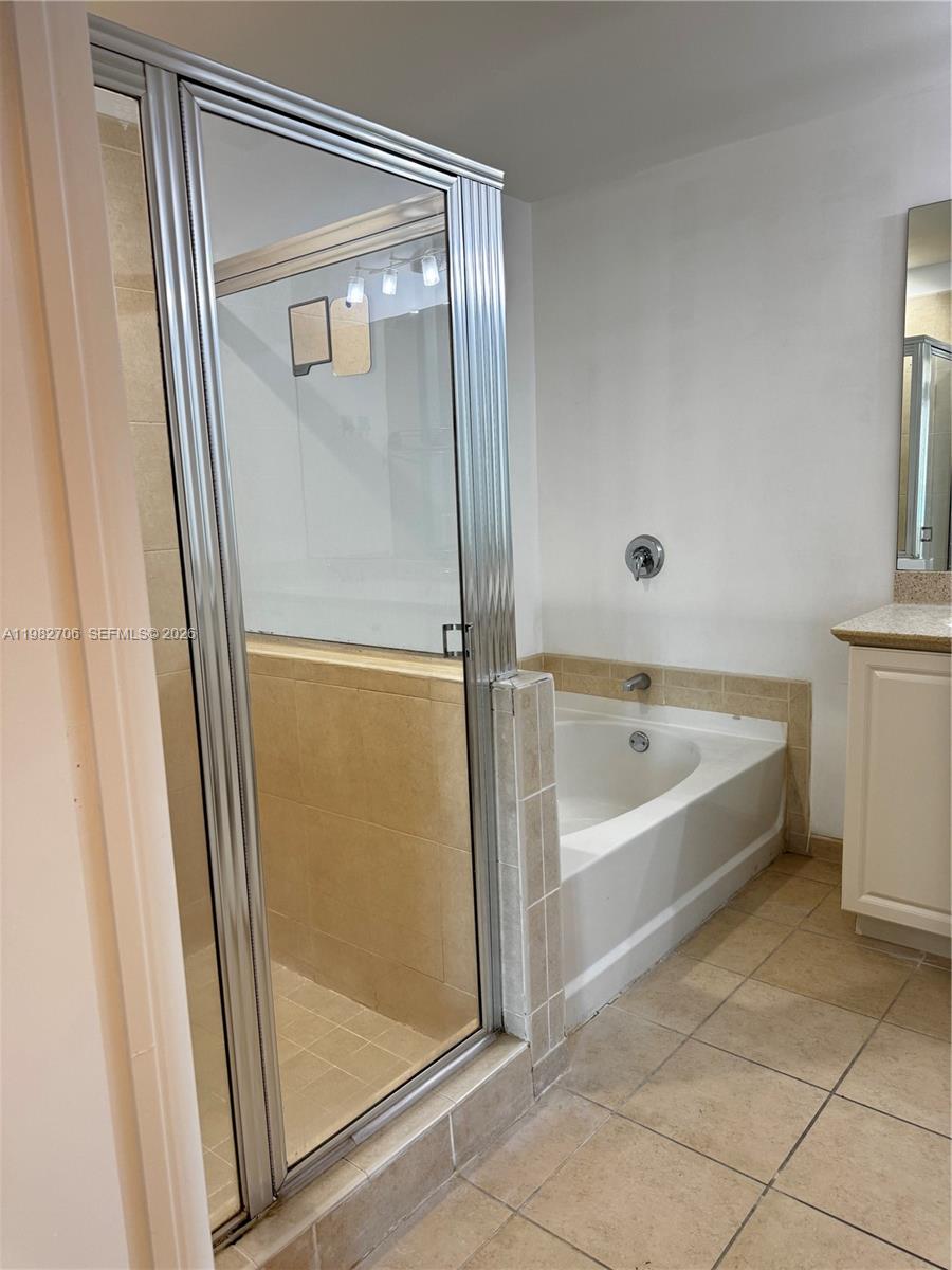 3340 NE 190th St #1507, Aventura FL 33180