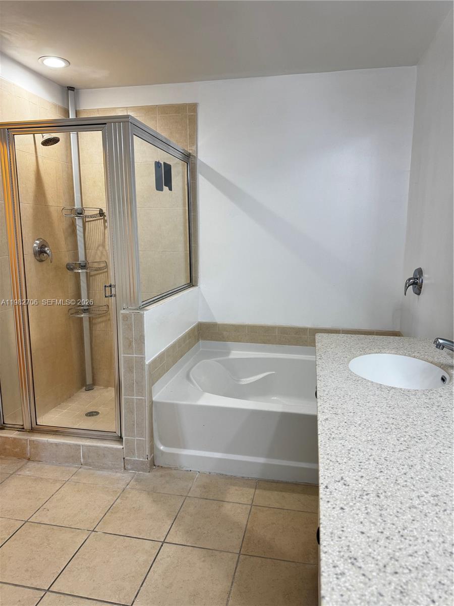3340 NE 190th St #1507, Aventura FL 33180