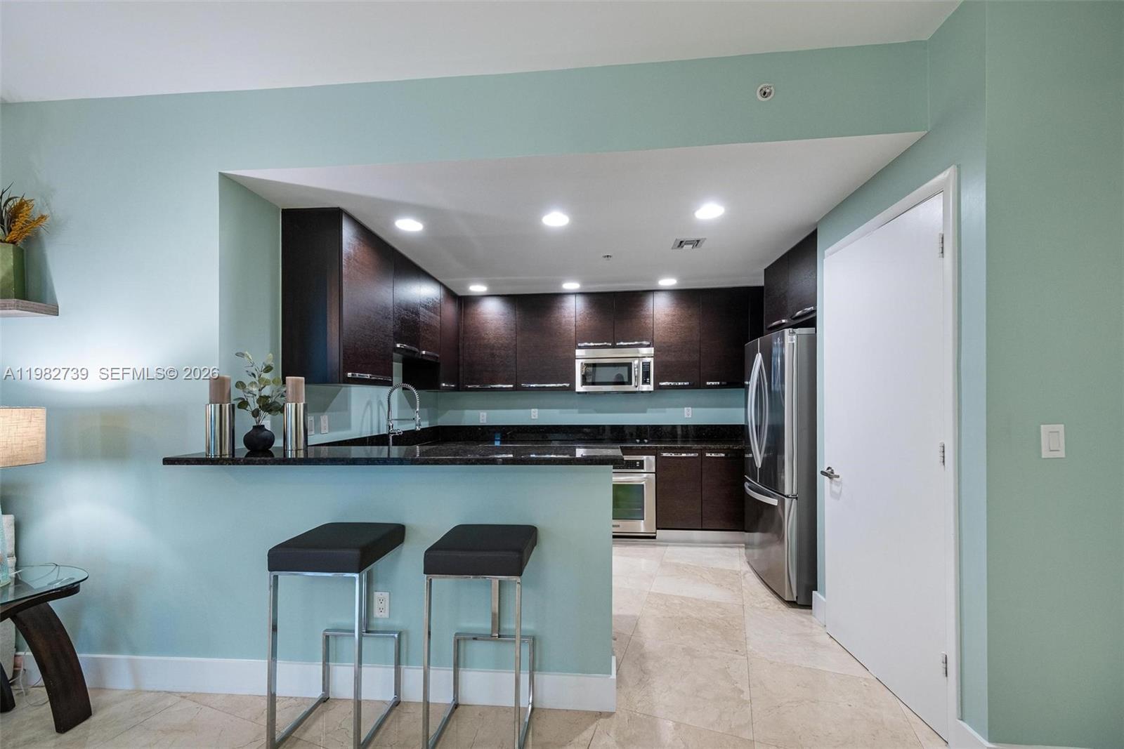 3030 NE 188th St #404, Aventura FL 33180