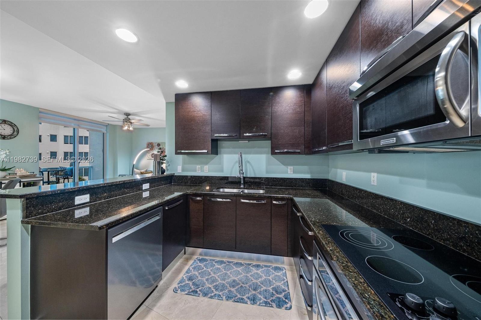 3030 NE 188th St #404, Aventura FL 33180