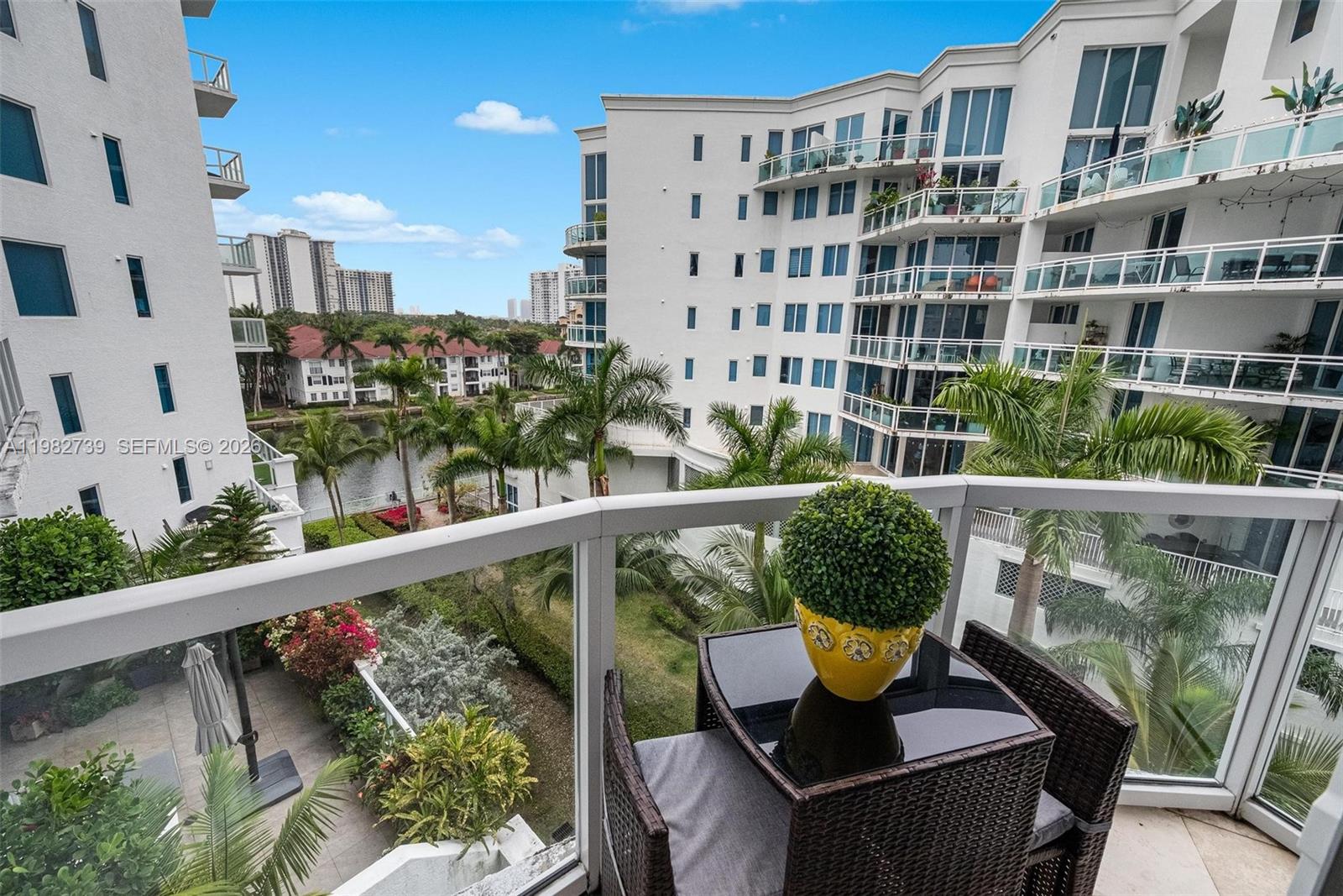 3030 NE 188th St #404, Aventura FL 33180