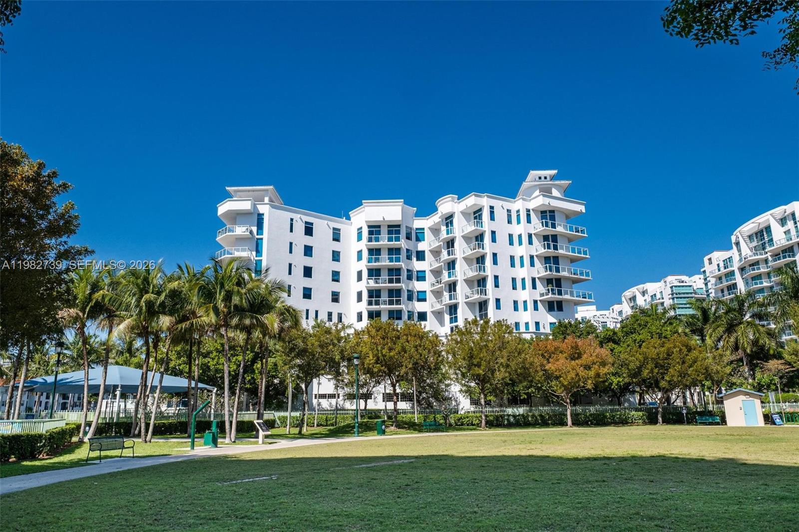 3030 NE 188th St #404, Aventura FL 33180