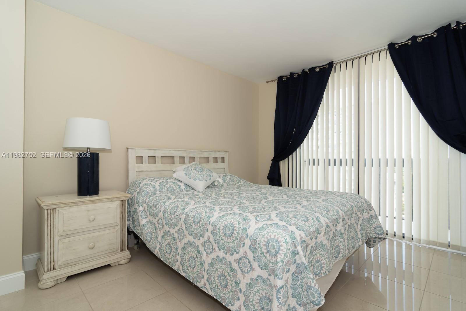 2333 Brickell Ave #1710, Miami FL 33129