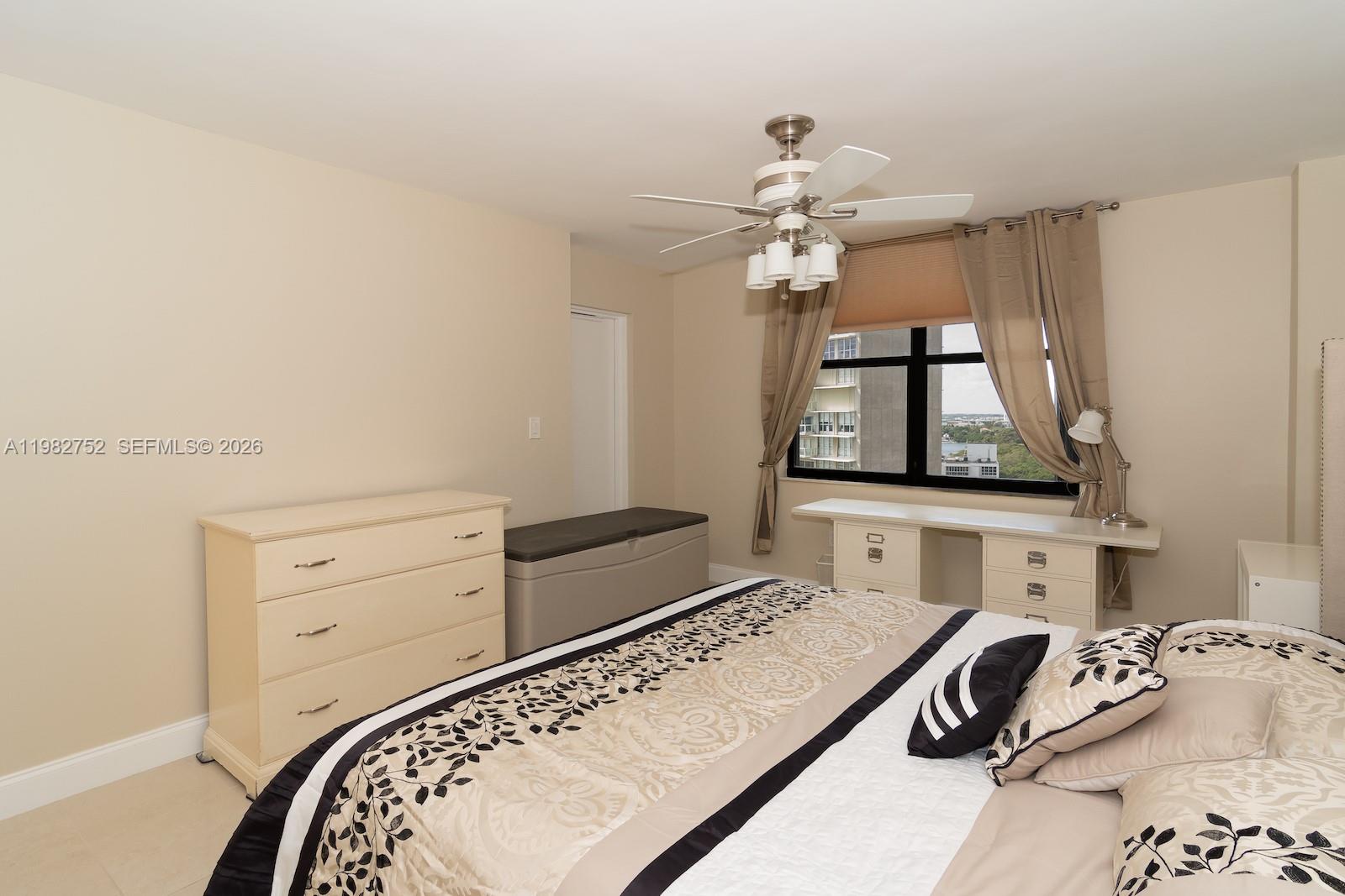 2333 Brickell Ave #1710, Miami FL 33129