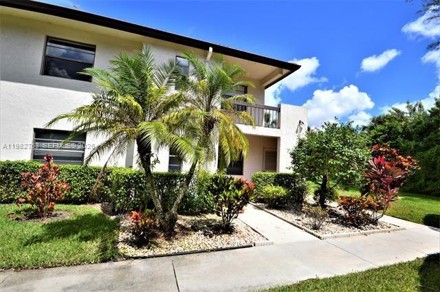 7944 Eastlake Dr #D, Boca Raton FL 33433