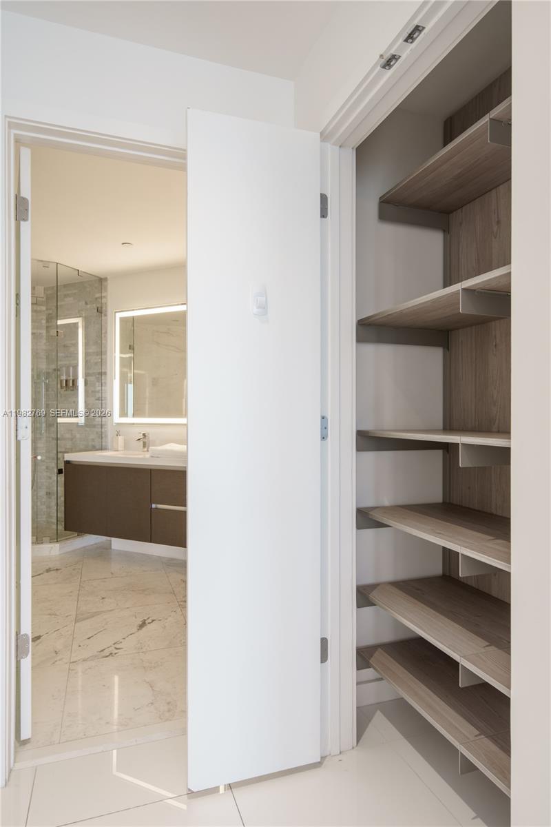 851 NE 1st Ave #4406, Miami FL 33132