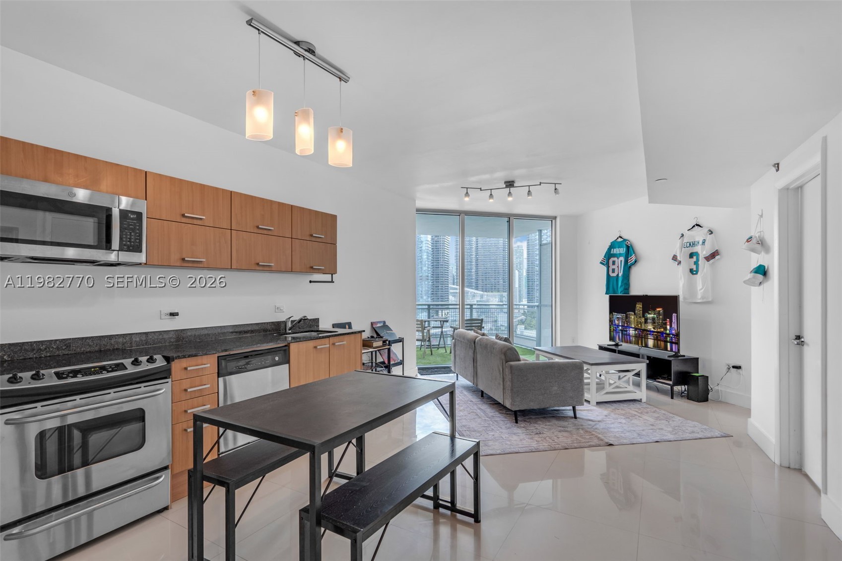 350 S Miami Ave #2412, Miami FL 33130